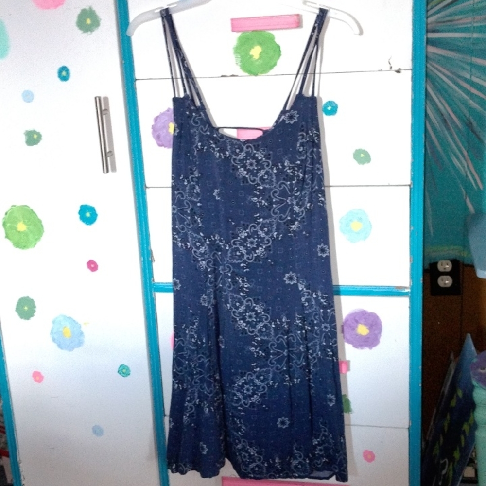 Dress - Picture 3 of 5